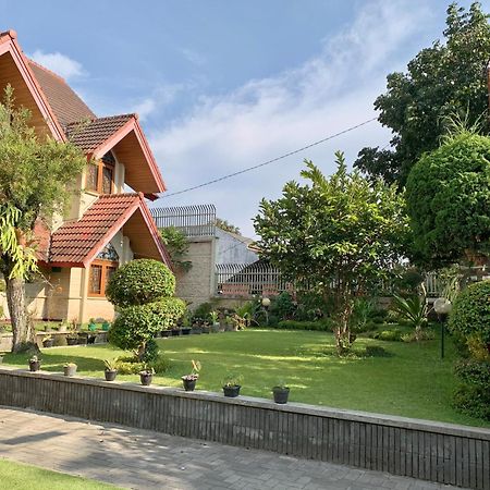 Villa Nuansa Alam Lembang Buitenkant foto