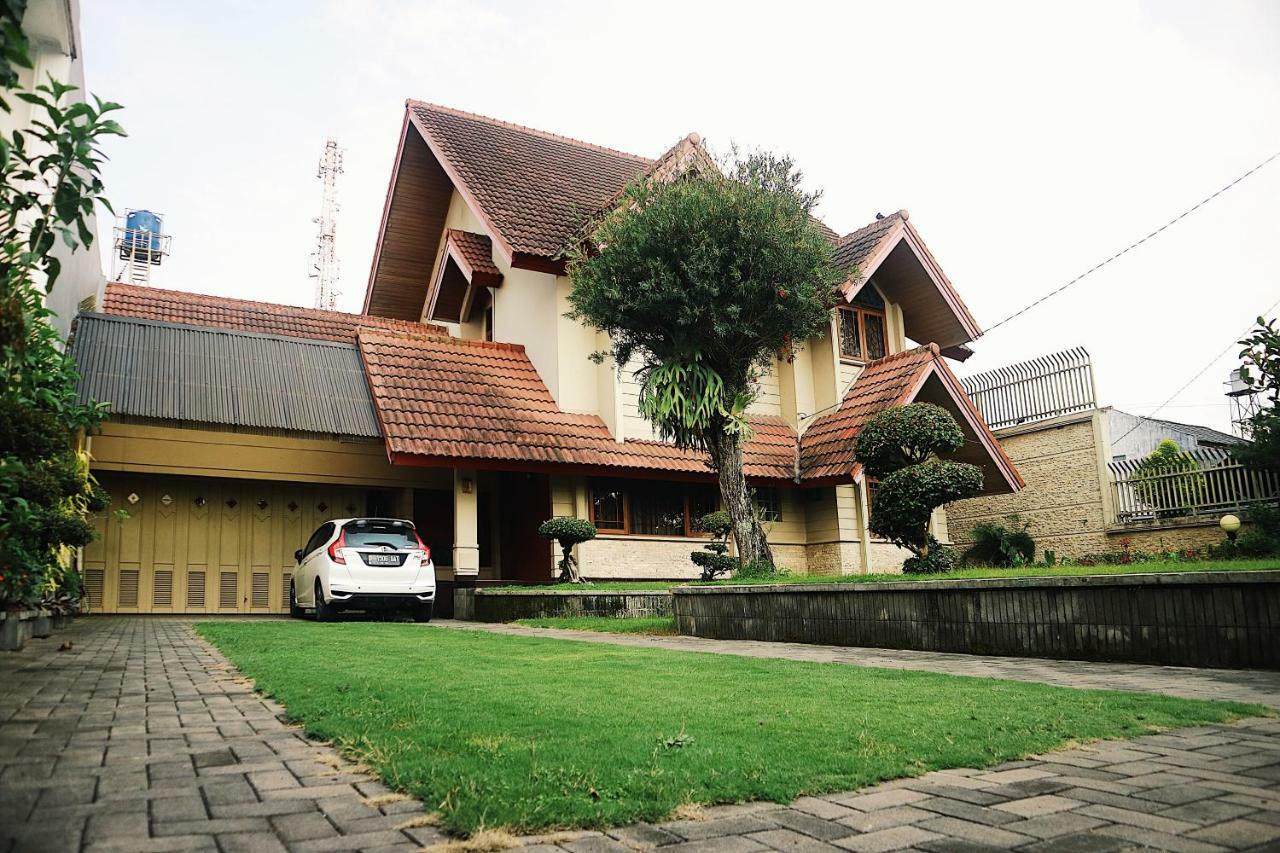 Villa Nuansa Alam Lembang Buitenkant foto